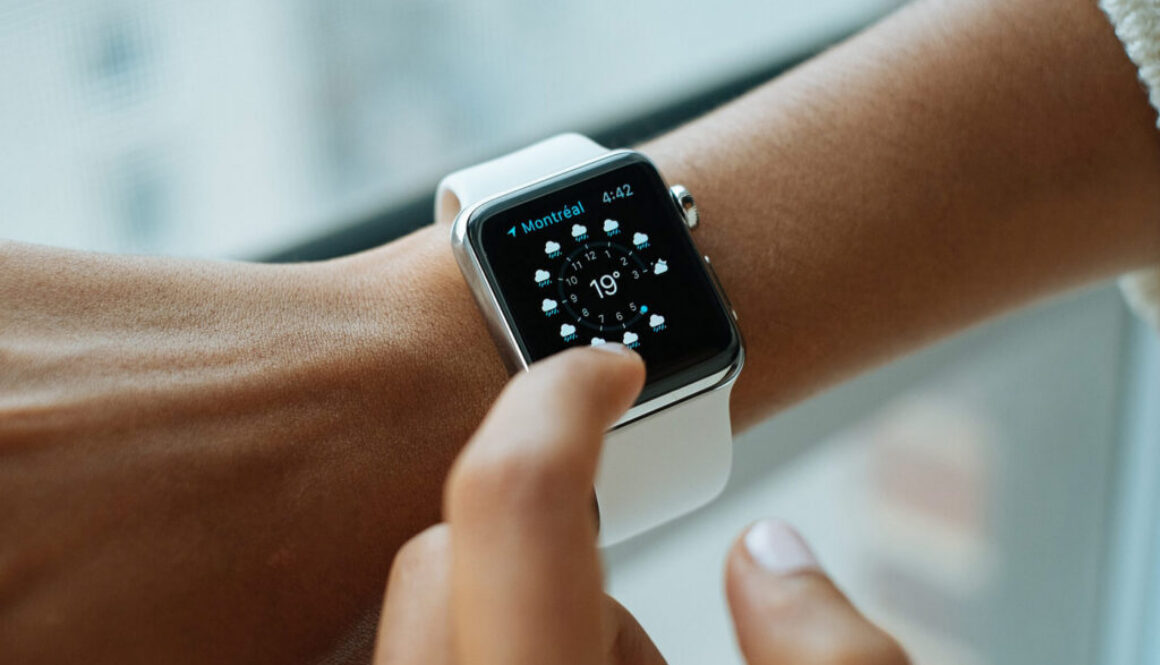 smart-watch-821557_1920